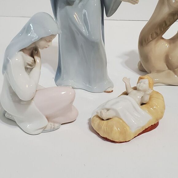 Avon Porcelain Nativity Set Signed O’Brien Bethlehem Jesus Mary Camel Wiseman - Picture 2 of 8